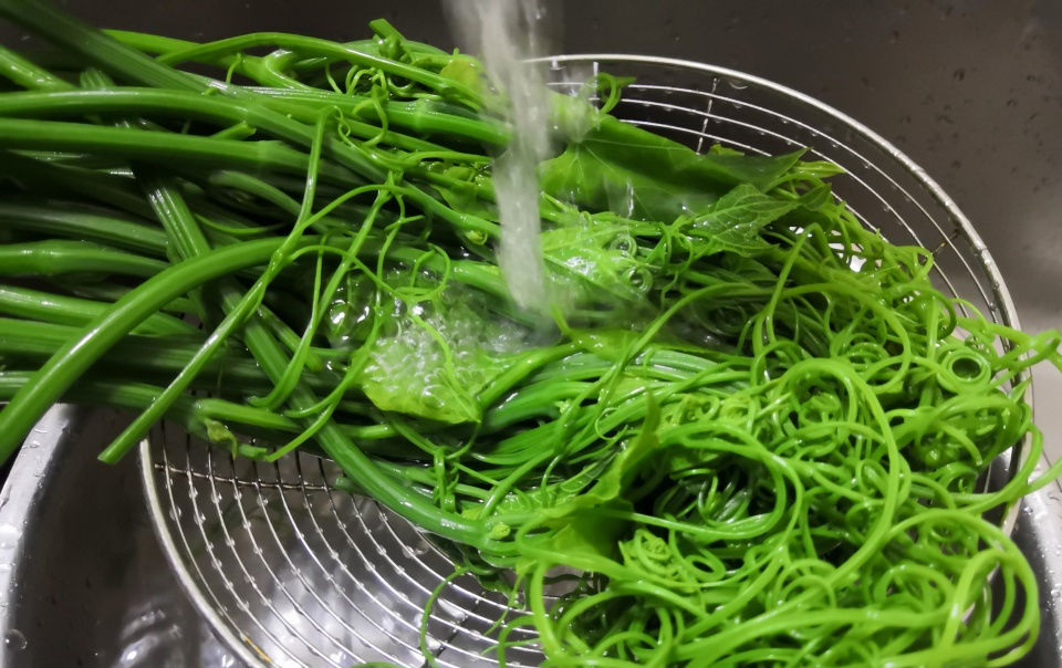  脆嫩|大热天，此菜贼抢手，遇到我从不还价，清爽脆嫩，晚餐吃一些好