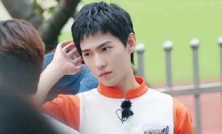  混战|赵丽颖、杨幂领衔第三季度卫视综艺，孟美岐、吴宣仪、杨超越混战