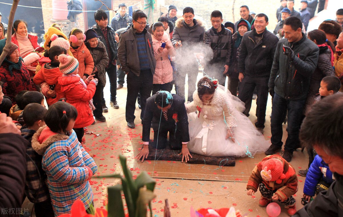 家庭|男子花十万元彩礼结婚,不到九个月就离婚,能要回彩礼吗?
