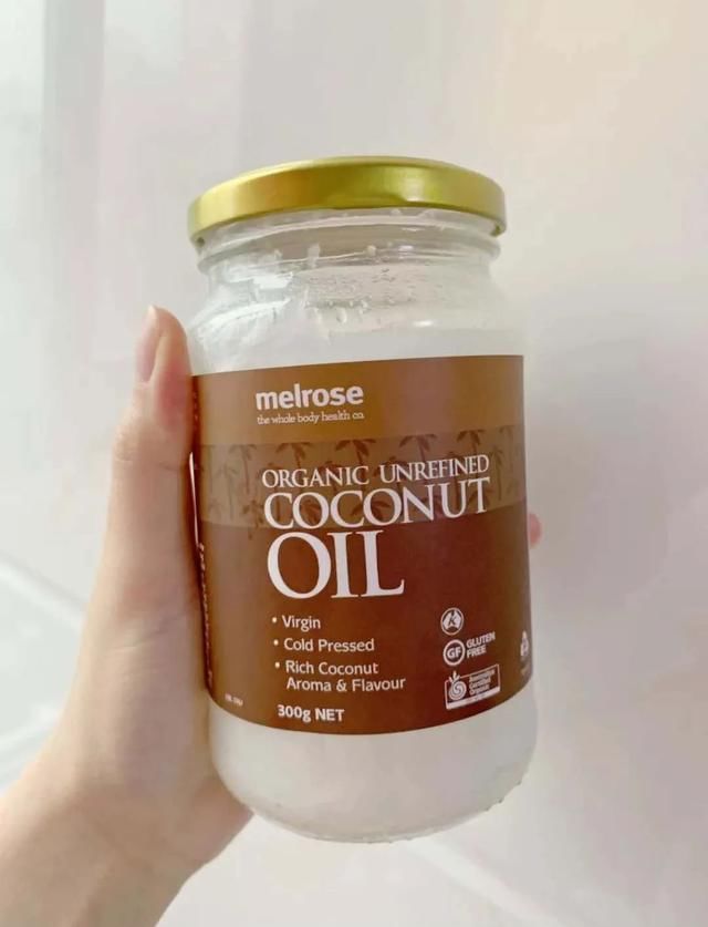  发色|别乱染发了！今夏流行这个神仙发色，洋气又显白