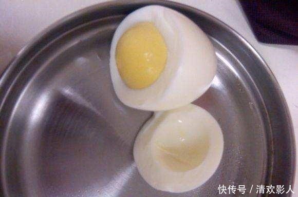 不新鲜|“煮鸡蛋”别只会下锅煮!大厨多加“这一步”,鸡蛋鲜嫩易剥壳