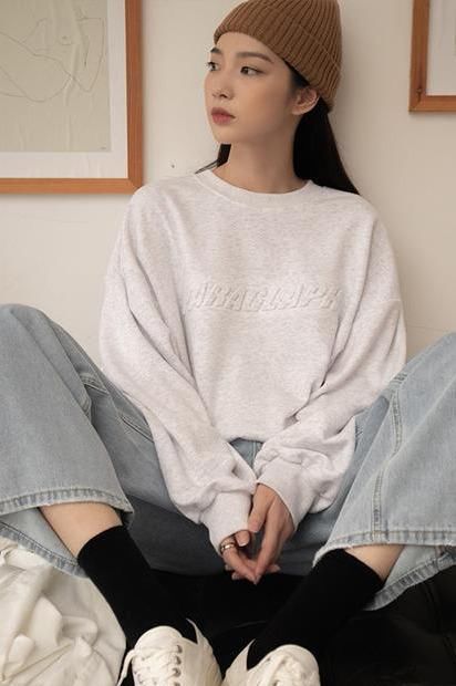  卫衣|喜欢穿“卫衣”的女生：建议避开7个穿搭误区，不然臃肿又显廉价