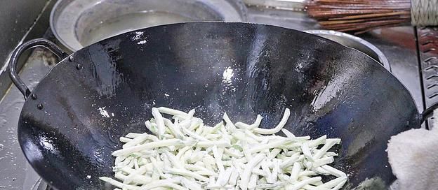  汤新|大厨教你西葫芦汤新吃法，软嫩鲜香又营养，特别适合夏季喝