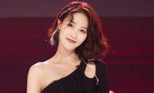  姐姐们|史上头一遭，这档综艺把自己玩成了一场行为艺术