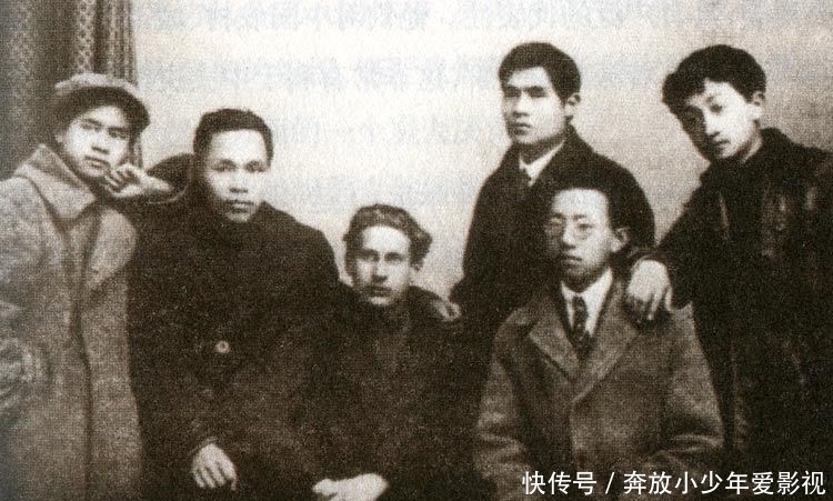 张国焘|在王明与张国焘谈话不到一月后,张国焘做出一个历史性决定