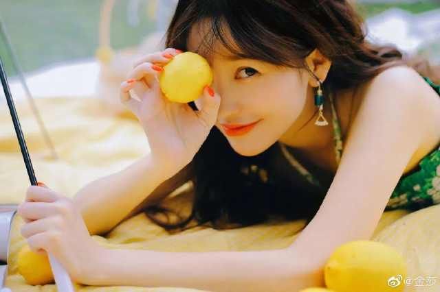  厉害|你以为她早就糊了？其实她厉害着呢