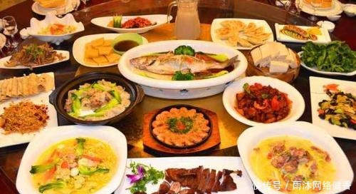 贵族|古代皇室贵族的衣食住行:男子熏香!