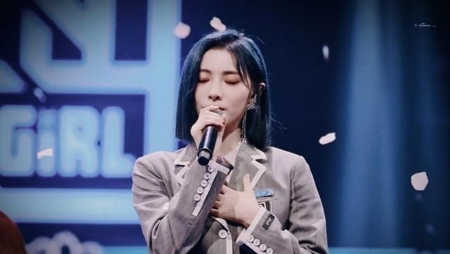 断层|刘雨昕高虞书欣500万票断层第一!金子涵未出道,网友直呼可惜!