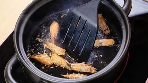 大火|豪华版海鲜粥做法,熬粥你用大火还是小火小火慢熬营养不流失