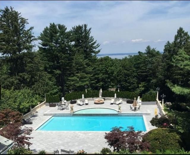  破产|叶玉卿富豪老公破产了？超1亿房产险被拍卖，此前一家住奢华古堡