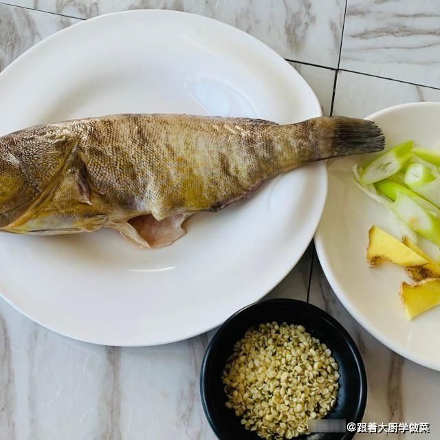  清蒸|火麻仁清蒸石斑鱼，保留食材的原汁原味