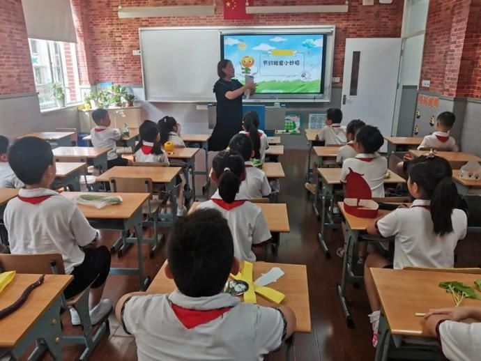 蔬菜|特色“餐前题”、节约报告、蔬菜头饰……普陀这些学校节约粮食有一套 ！