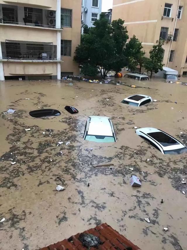  华安保险|车辆遭遇山洪灾害，理赔该怎么办？