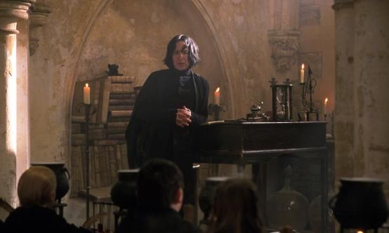 佩妮姨妈|知道故事结局的你，再看哈利波特时注意点都在哪里呢？