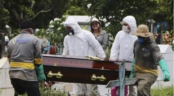 人类|防疫不力，巴西总统被告上国际法庭：“危害人类罪！”