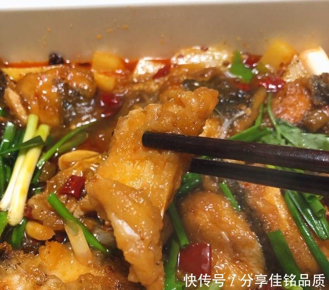 做法|「红烧鱼」的做法+配方，无辣不欢，香辣又好吃的红烧鱼