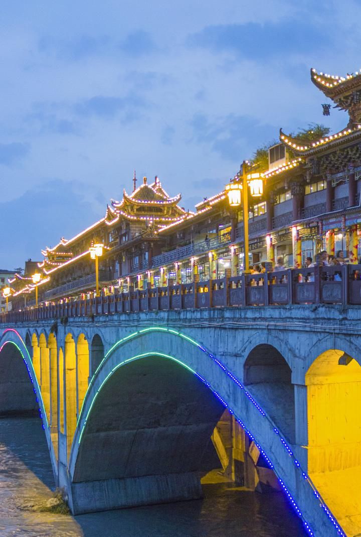  瞒不住|完了！雅安遍地大熊猫的事瞒不住了