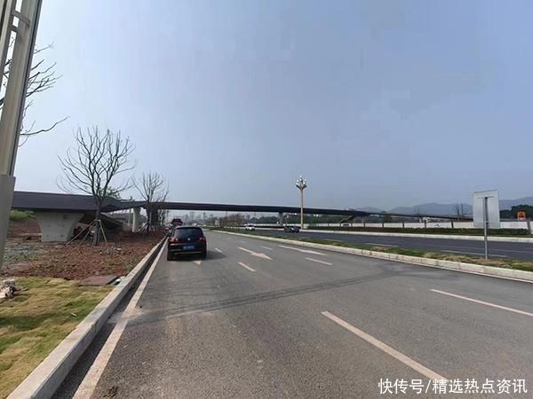 重庆中心城区两座人行天桥将于近期完工投用