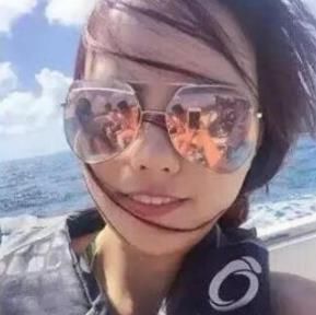 吸引|看到伴娘以后，哪还有空看新娘啊？太吸引眼球了