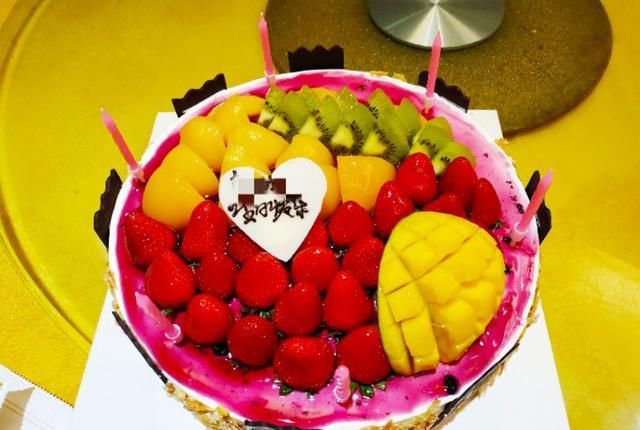 表嫂|结婚14年，看看表嫂生日表哥点了哪些菜，大家都说表哥太抠门了