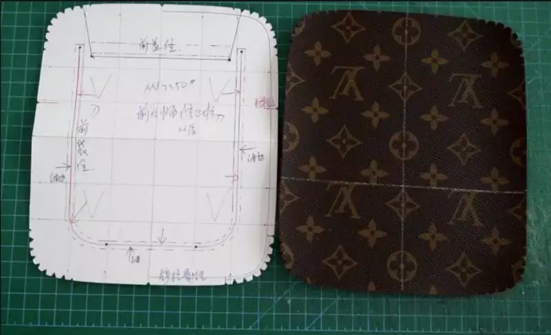 特大|有“内鬼”!LV新品上市,假货竟比真货快!上海警方破获特大奢侈品制假团伙案值逾亿