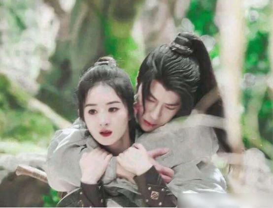  赵丽颖|《快本》最尴尬嘉宾，一天喜提三个热搜，凭的是什么？