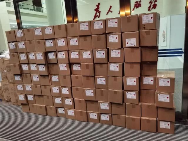  核酸检测实|大连：核酸检测，24小时“火力全开”！