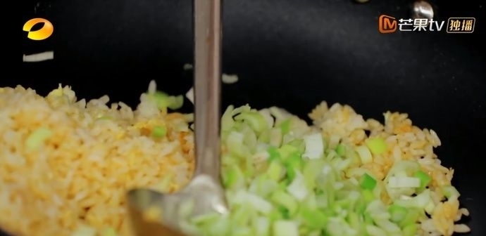 中餐厅|《中餐厅》林大厨的厨艺究竟如何?看到他做的蛋炒饭,服了!