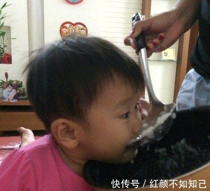 笑话|搞笑图片幽默段子笑话：哈哈哈，从小就培养孩子玩游戏的天赋啦