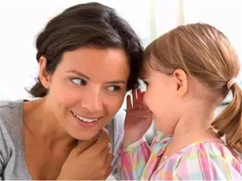 炫富|5岁男孩乘坐地铁时的坐姿火了，网友这才是最高级的“炫富”