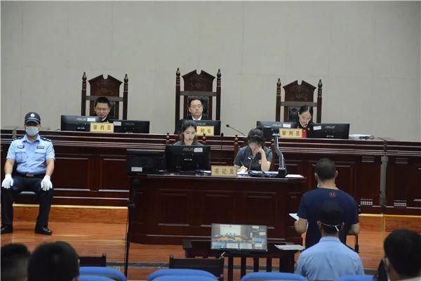  虚高的借款|择日宣判！泸州“套路贷”团伙被控涉嫌诈骗罪