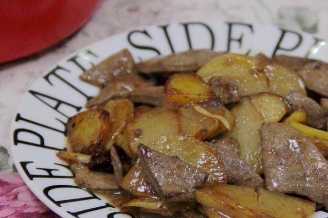 梅干菜|精选美食:白灼金针菇,凉拌西葫芦,梅干菜烧五花肉,土豆炒猪肝