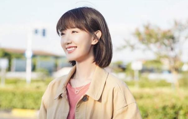  憋屈|戏里戏外都憋屈，这么多年毛晓彤是如何＂扛＂过来的？