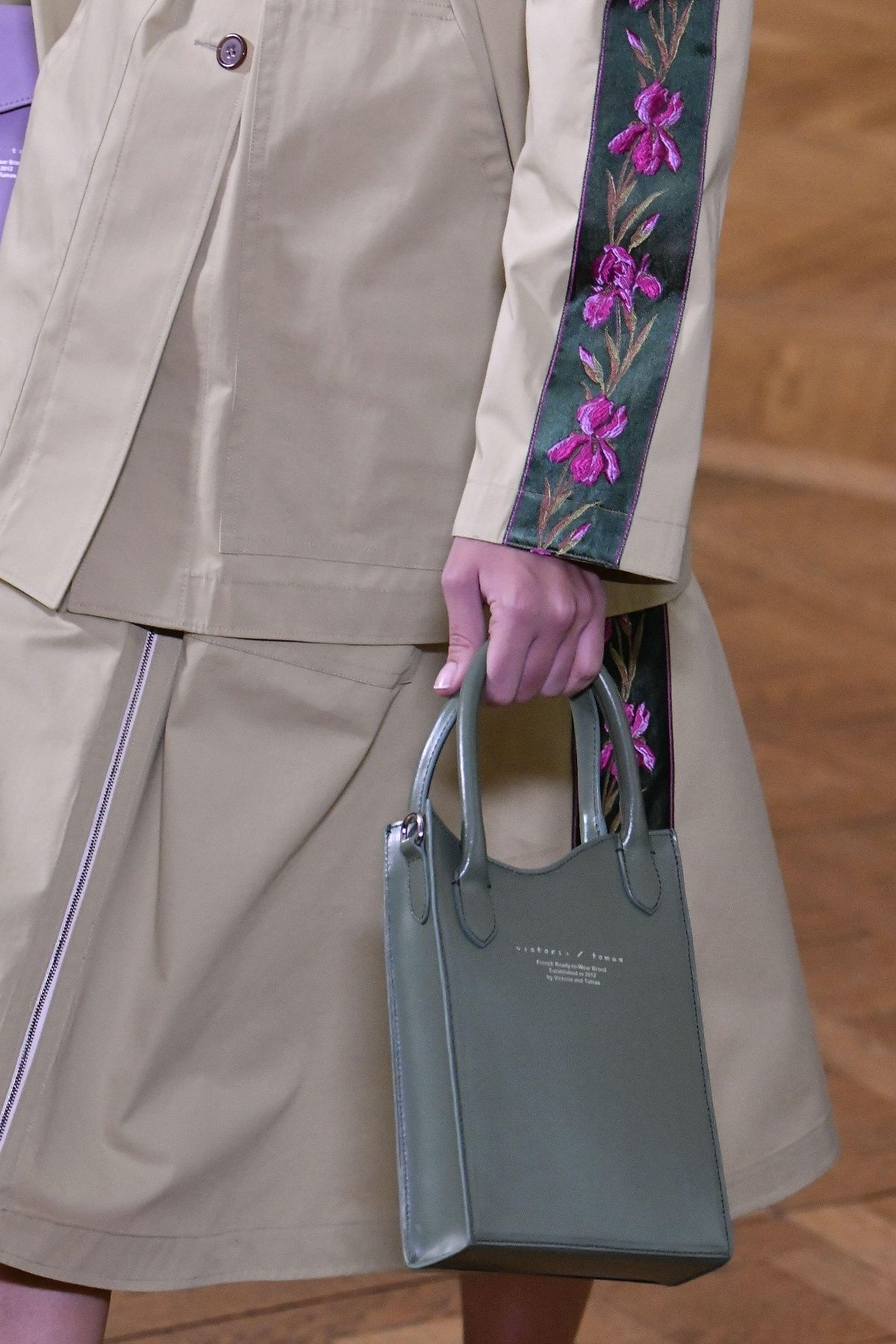 时装秀|巴黎时装周——Victoria Tomas品牌时装秀