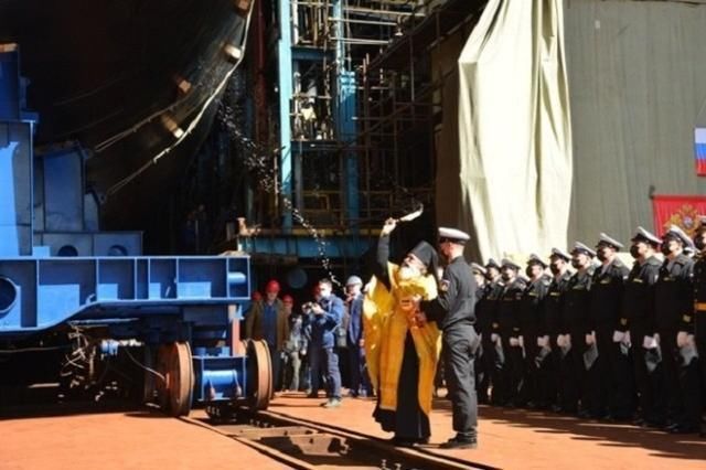  北风之神|新型核潜艇横空出世，7600万吨核弹射程15000公里，白宫如临大敌