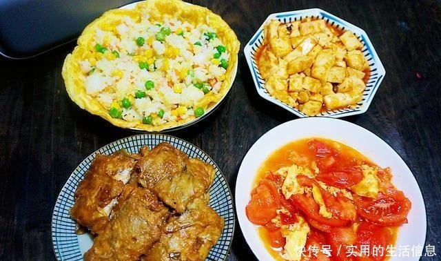 倒入|一家三口的晚餐,3道1汤,虽然素了点,好吃下饭,家里的味道