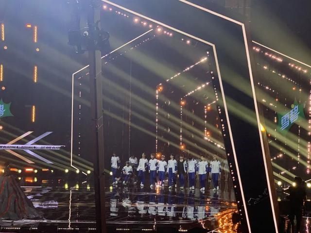  毛不易|南都饭团｜小团子探班《炙热的我们》，感受高燃综艺现场