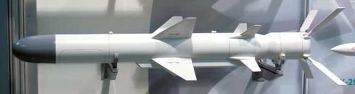  潜能|轰6J亮相：8挂架6枚“航母杀手”掏空改进潜能，希望不再有新字母