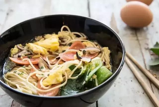  羊肉|美食精选：鱼香茄子、白萝卜炖羊肉、青菜鸡蛋汤面、韩式风味鸡爪