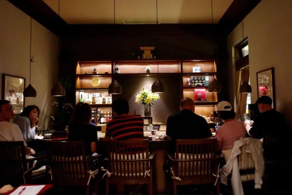  酒吧|这个季节去上海，有什么私藏酒吧餐厅好吃好喝好逛？