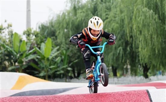  公斤|5岁阳阳118公分，但是体重才38公斤，医生建议注意这些问题！