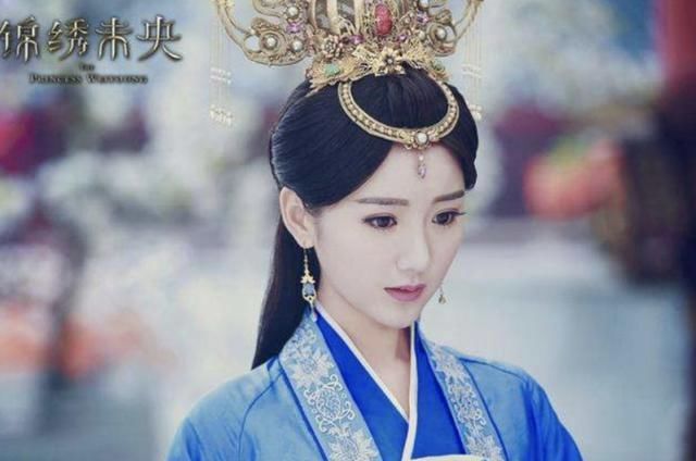  憋屈|戏里戏外都憋屈，这么多年毛晓彤是如何＂扛＂过来的？