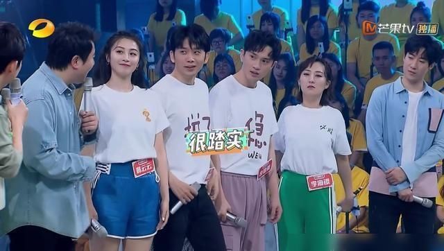  全新|《快本》杨幂沈腾互怼，全新企划能否赢得收视？看到他们，稳啦！