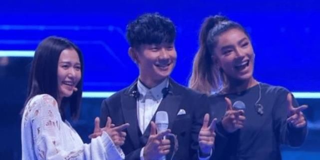  超级女声|尴尬！明明都是“超女”出身，亚军和季军已经是导师，而冠军却仍是选手