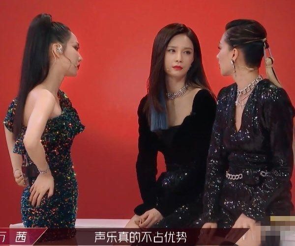  李斯|张雨绮组拿第一遭质疑？表演多次出现失误镜头！李斯丹妮淡定救场