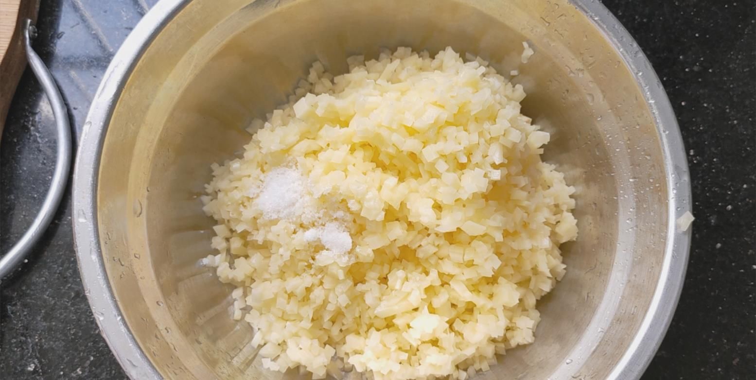 丸子|土豆丸子好吃有诀窍,原来这样做丸子才不散,圆润口感好,真好吃