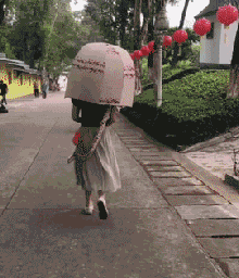 GIF|搞笑GIF:你们说这车有多猛啊。