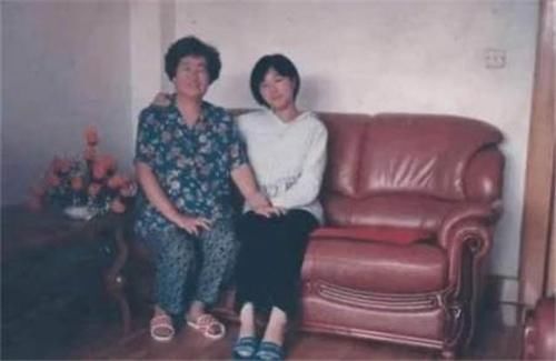 后失|因父亲一句“狠”话，儿女出国留学后失联17年，父母患癌也不回