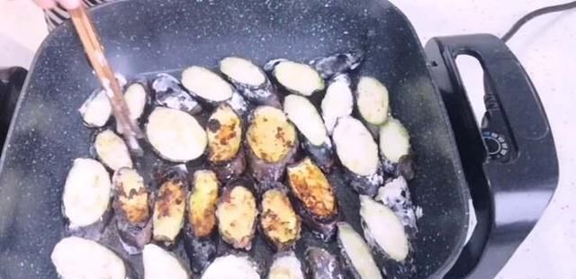 做法|鱼香茄子这样做最好吃，鲜香味美滋味浓郁又少油少盐更健康的做法