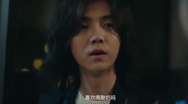  安蓝|《穿越火线》肖枫用酸奶打动了安蓝，许蔚等了十一年最后一无所有